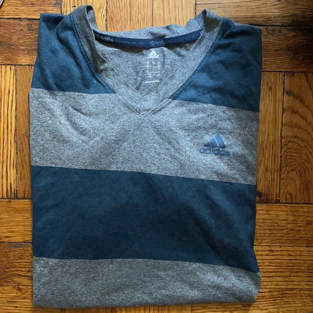 Adidas gray climalite tee shirt size: L
